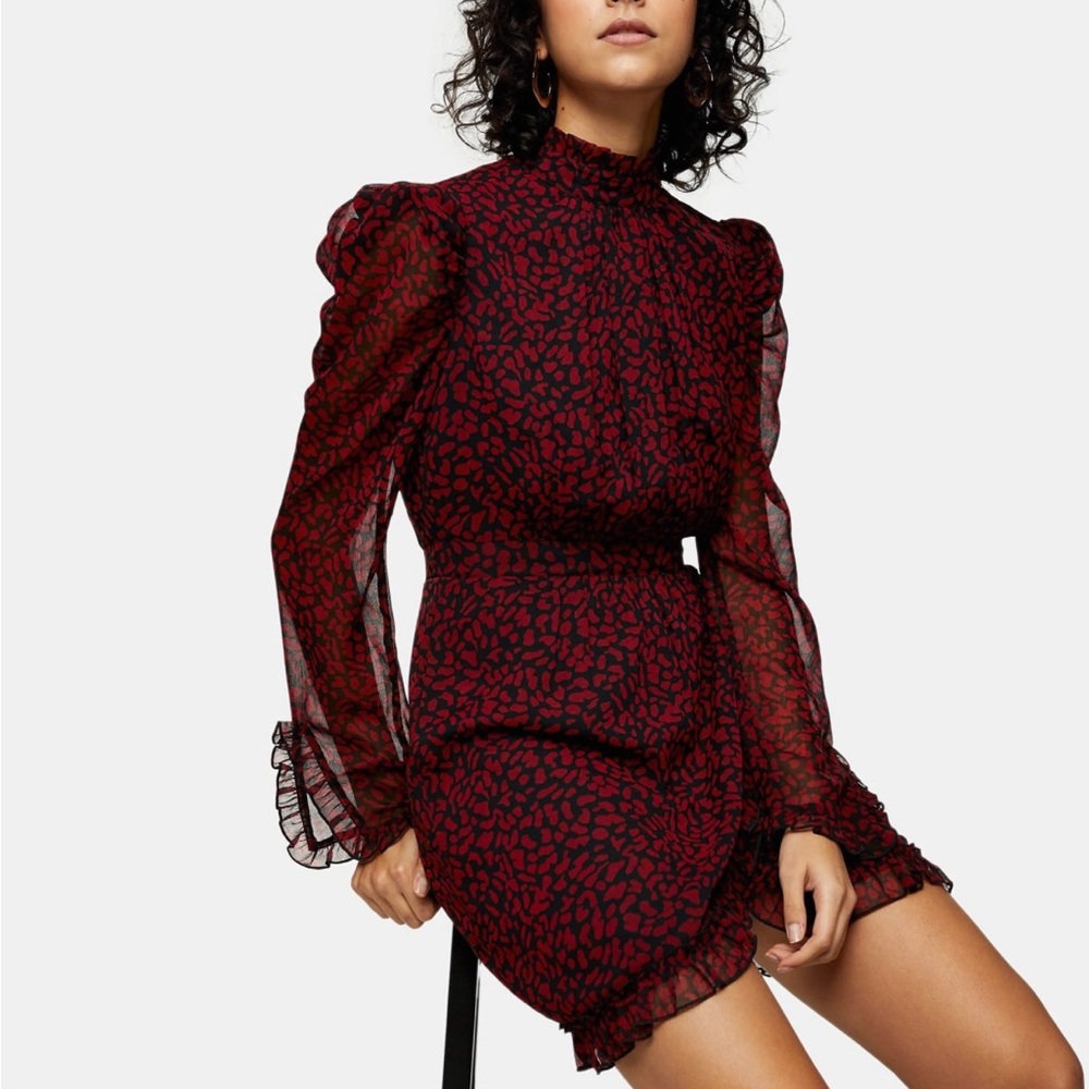 Elegant Red and Black Patterned Dress